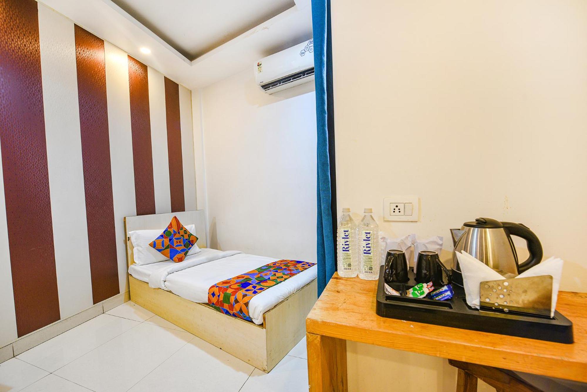 Fabhotel Aman Inn Near Igi Airport New Delhi Extérieur photo